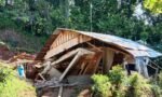 VIDEO: Detik-detik Rumah Roboh Akibat Tanah Bergerak di Rembon, Tana Toraja