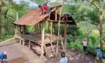 Himpunan Mahasiswa Toraja Timur Renovasi  Rumah Milik Lansia yang Hidup Sebatang kara di Rantebua