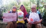 Lembaga Rumah Zakat Berbagi Bingkisan Lebaran untuk Keluarga Kurang Mampu di Tana Toraja
