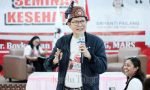 Usai Seminar, Dokter Boyke Berikan Vaksin Kanker Serviks di Tana Toraja