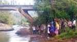 Pencarian Dihentikan, Kodim 1414 Tana Toraja dan Keluarga Serda Amir Tabur Bunga di Sungai Maiting
