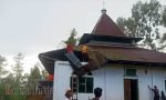 Angin Puting Beliung Terjang Wilayah Mengkendek, Sejumlah Bangunan Rusak