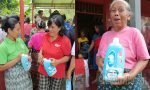 Sabun Cuci Karya Mahasiswa Akademi Farmasi Toraja Dibagikan kepada Warga