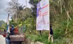 Taat Aturan, Bacaleg Demokrat DPRD Provinsi, Yuniana Mulyana Turunkan Sendiri Balihonya