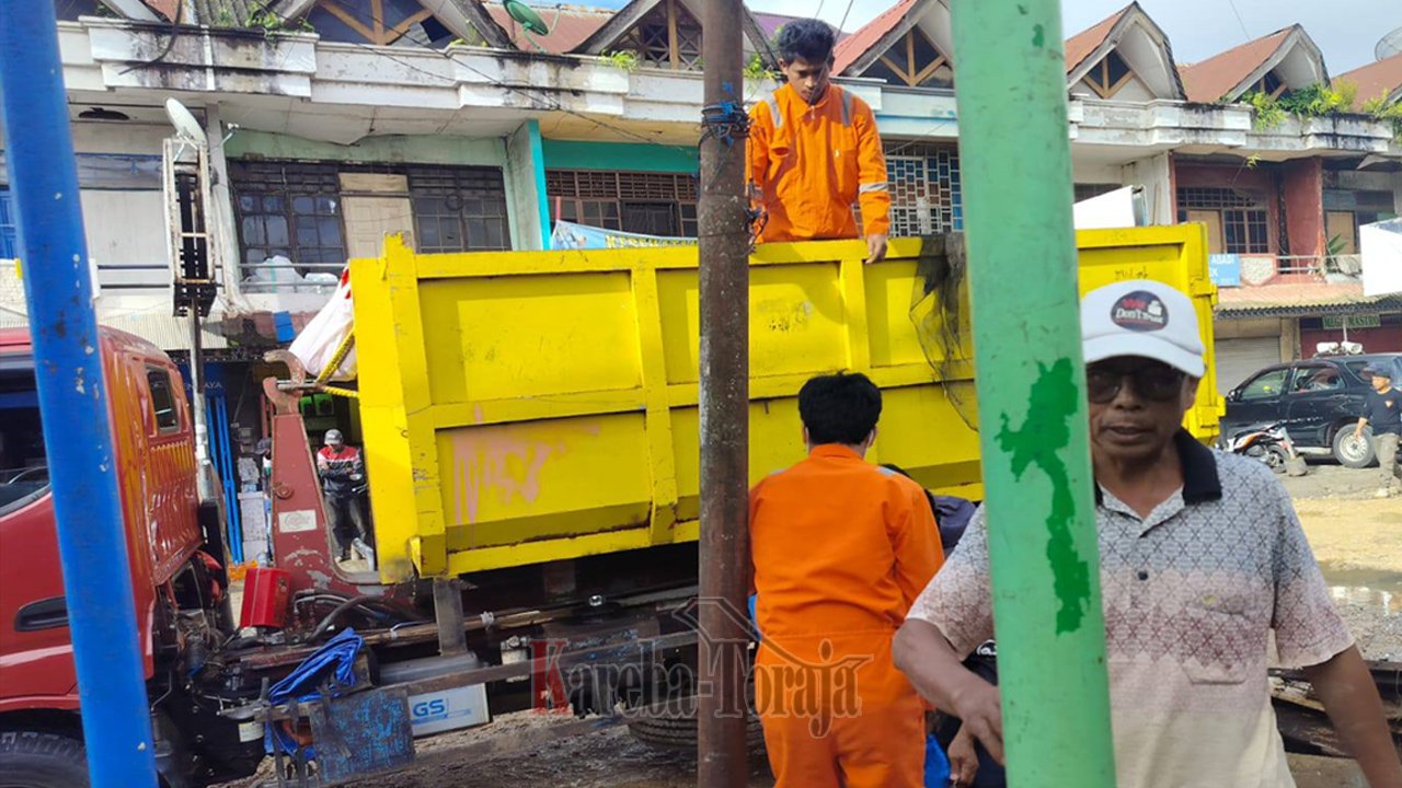 Ini Alasan Mengapa Gaji Tenaga Kebersihan di Toraja Utara Belum Dibayar
