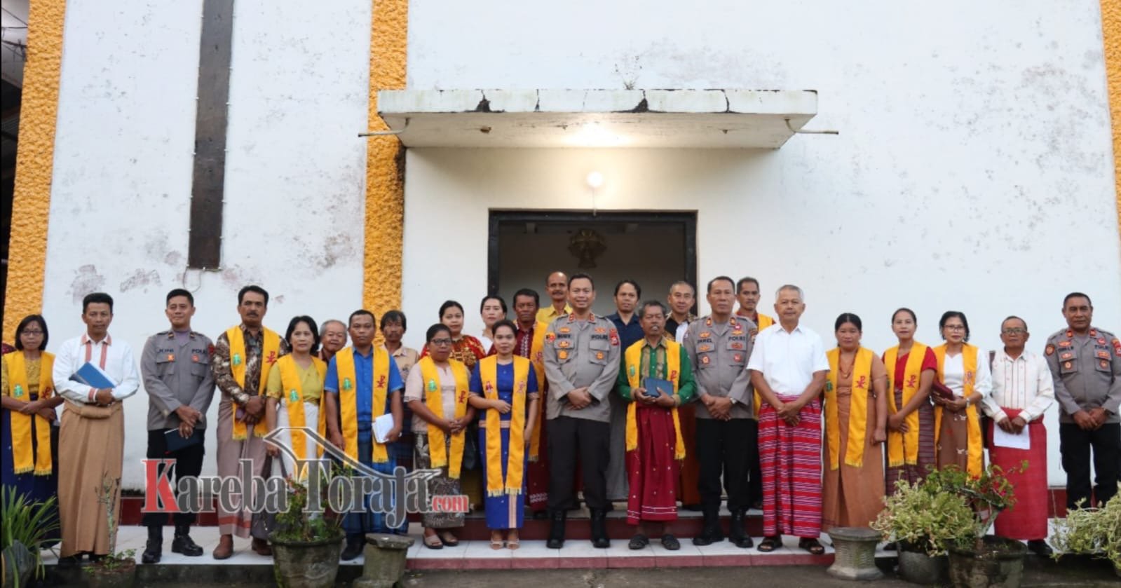 Lewat Program “Minggu Kasih”, Kapolres Tana Toraja Sapa Warga Gereja Toraja Jemaat Buntu Masakke Sangalla’