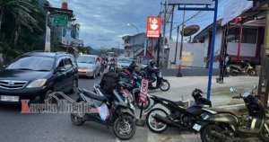 Tak Punya Parkiran Memadai, Gerai Ice Cream Mixue di Makale Jadi Biang Kemacetan