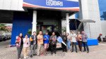 Kakek 75 Tahun Dapat Hadiah Mobil dari BRI Branch Office Rantepao