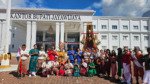 Rumah Tongkonan Warnai Karnaval Budaya HUT 80 Republik Indonesia di Jayawijaya