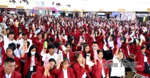 Pengenalan Kehidupan Kampus, UKI Toraja Wajibkan Mahasiswa Baru Gunakan Tumbler untuk Kurangi Sampah Plastik