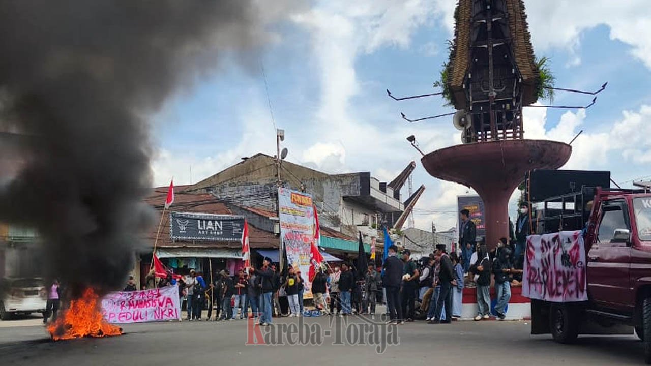 Ratusan Pemuda dan Mahasiswa Toraja Gelar Aksi Unjuk Rasa di Rantepao