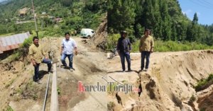 Tanggapi Aspirasi Mahasiswa, Komisi 3 DPRD Tana Toraja Tinjau Jalan Poros Simbuang-Mappak