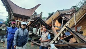 UPDATE: 14 Lumbung (Alang) Tumbang, 2 Rumah Rusak Diterjang Putting Beliung di Sangalla’ Utara, Tana Toraja