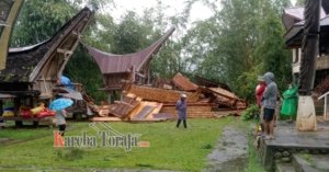 Angin Kencang di Sangalla’ Utara, Pohon Tumbang dan 12 Alang Dilaporkan Roboh