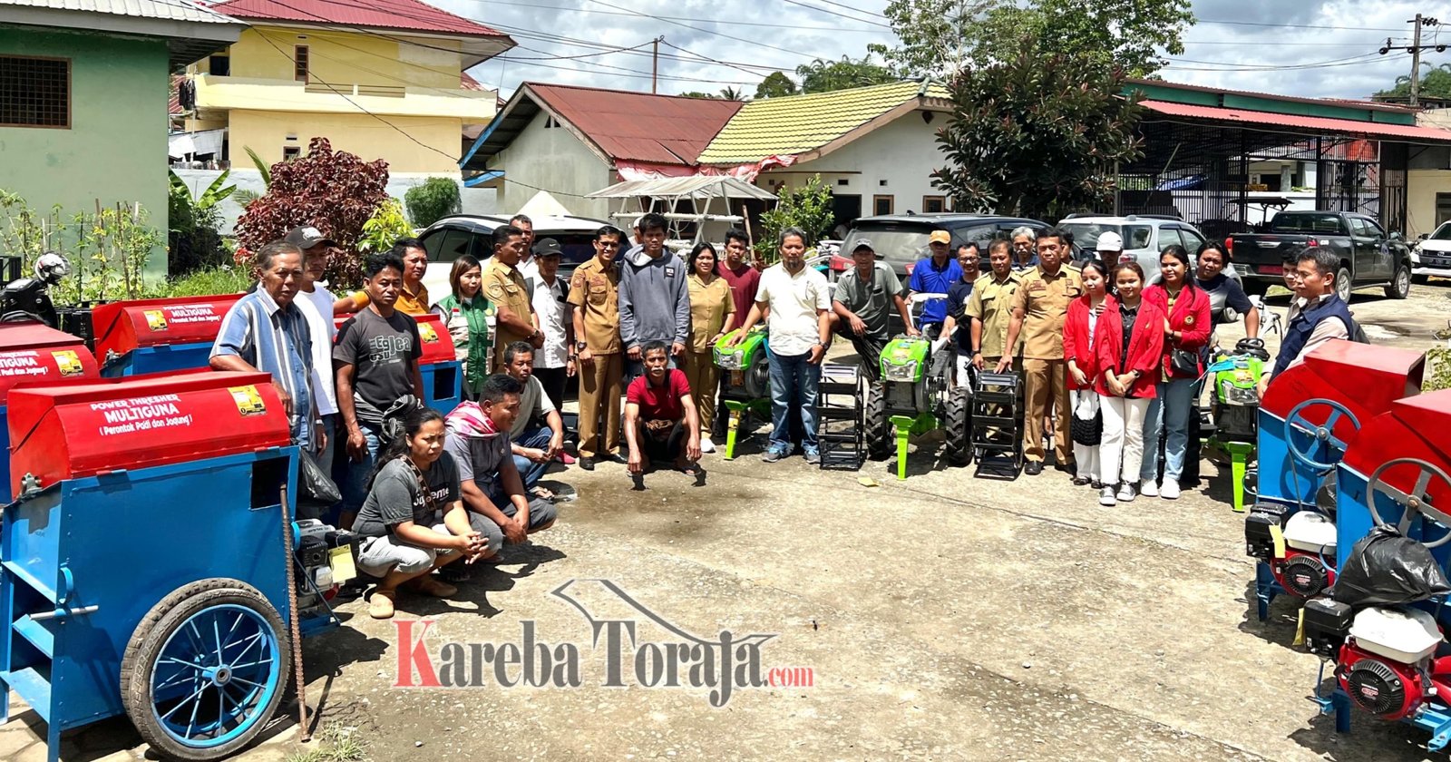 Lewat Dana Aspirasi, Legislator Randan Sampetoding Bagikan Belasan Alsintan ke Kelompok Tani di 4 Kecamatan