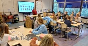 Dari Ruang Kelas Sekolah Dasar di Belanda, Dosen UKI Toraja Perkenalkan Negeri Diatas Awan dan Deppa Tori’