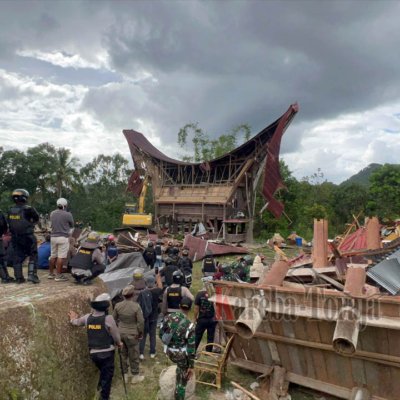 Eksekusi Tongkonan Ka’pun; 11 Bangunan Rata dengan Tanah, Sejumlah Warga Terluka