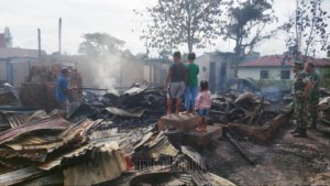 Kebakaran di Malangngo’ Rantepao, 4 Rumah Ludes, Beberapa Bangunan Lainnya Terdampak