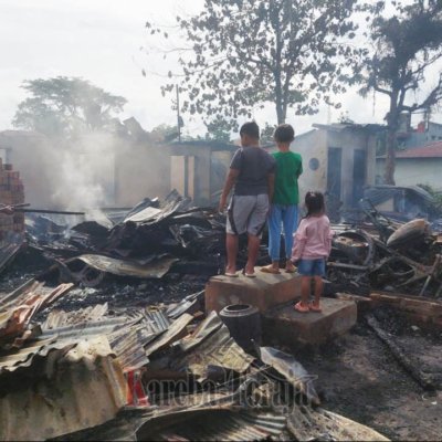 Kebakaran di Malangngo’ Rantepao, 4 Rumah Ludes, Beberapa Bangunan Lainnya Terdampak