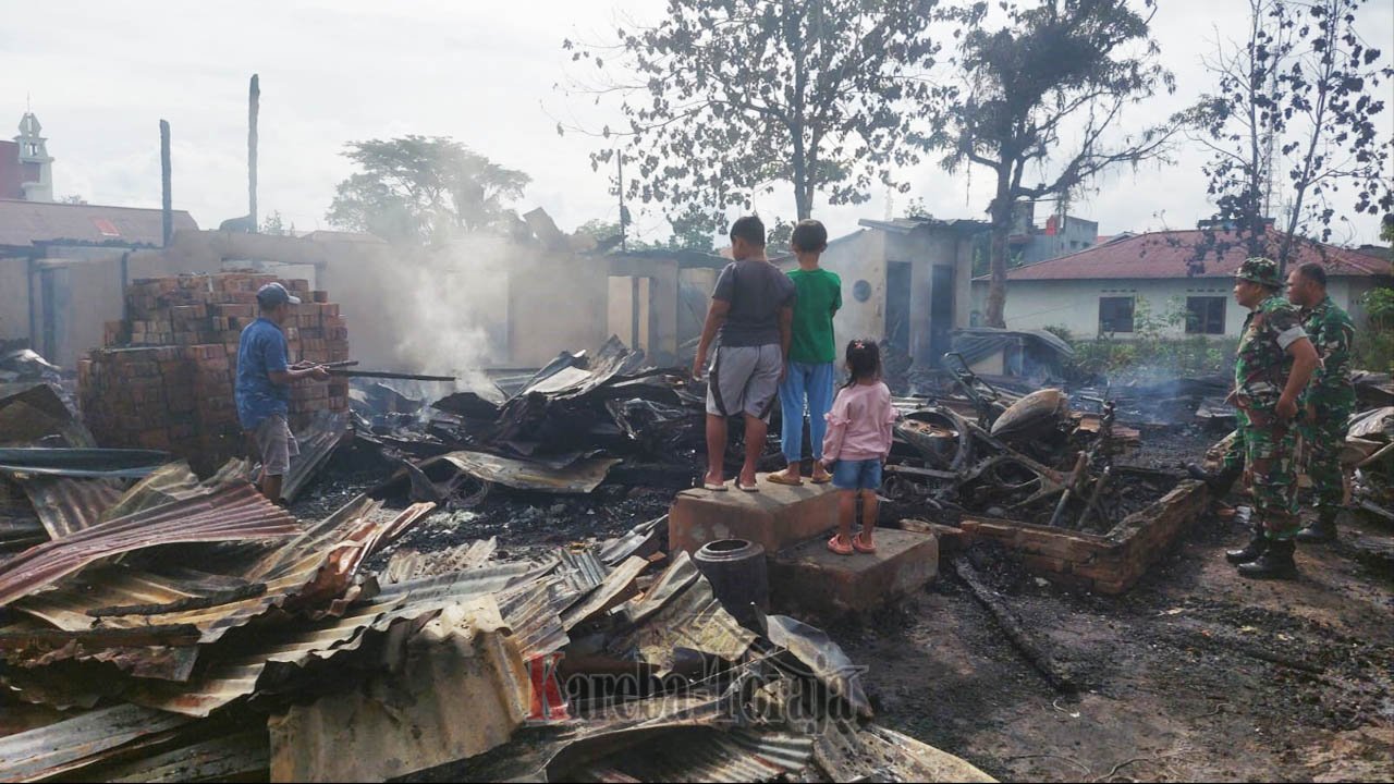 Kebakaran di Malangngo’ Rantepao, 4 Rumah Ludes, Beberapa Bangunan Lainnya Terdampak