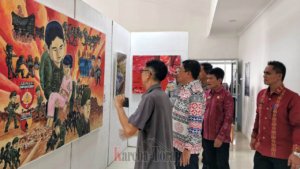 THF 2025, Puluhan Lukisan dan Foto Dipamerkan di Alun-alun Kota Rantepao