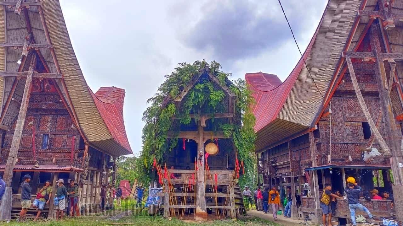 Eksekusi Fisik Tongkonan Ka’pun di Kurra Tak Terlaksana Hari Ini