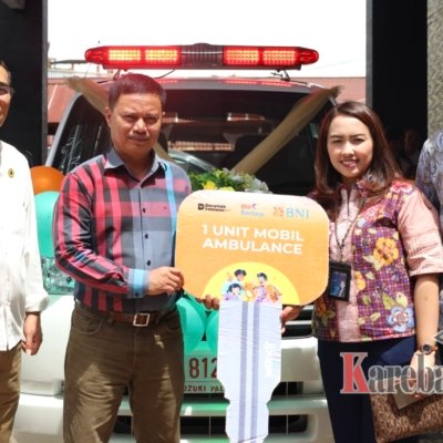 Klinik Elim UKI Toraja Terima Satu Unit Ambulans dari Bank BNI