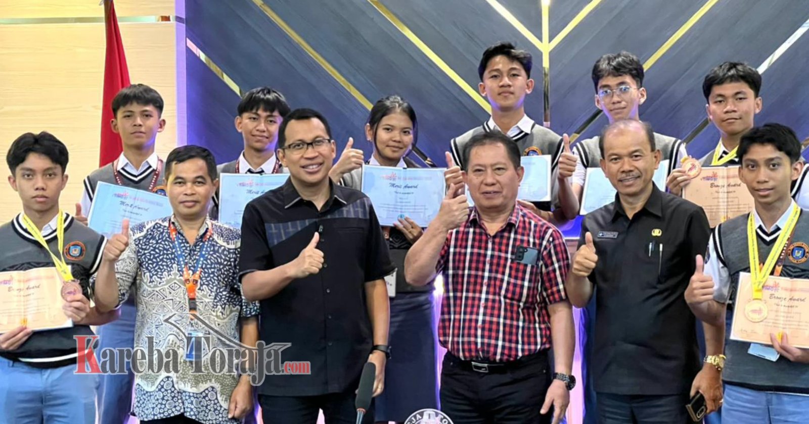 8 Siswa SMA Kristen Barana’ Toraja Utara Harumkan Indonesia di Olimpiade Matematika Internasional Thailand