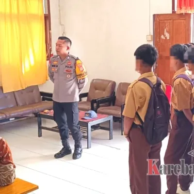 Bolos Sekolah dan Terlibat Perkelahian, Bhabinkamtibmas Polsek Mengkendek Beri Pembinaan ke Pelajar di Gandasil
