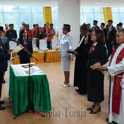 Mengundurkan Diri di Era Ombas, Jeniaty Kembali Dilantik Jadi Camat Rantepao