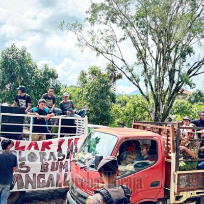 Tolak Geotermal di Sangalla’, Ratusan Warga Gelar Aksi Unjuk Rasa di DPRD dan Kantor Bupati Tana Toraja