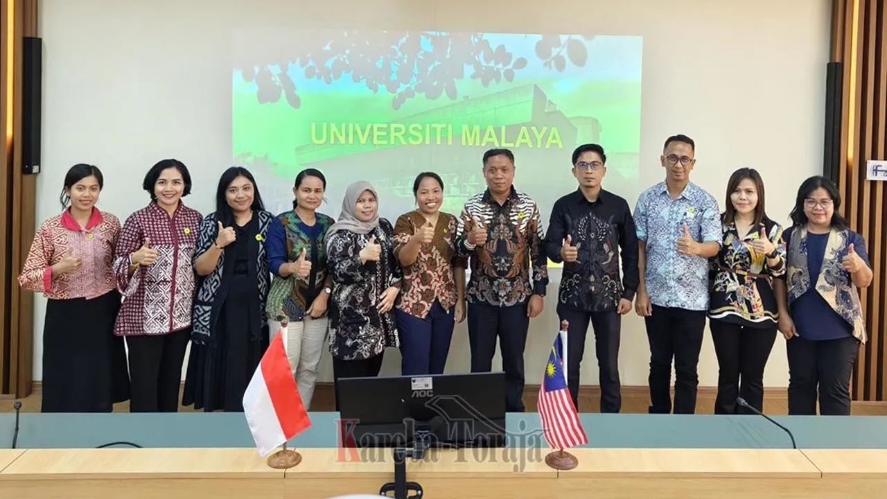 English Education Study Program, UKI Toraja Presents Scientific Paper at Universiti Malaya