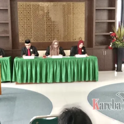 Tertutup Soal Dokumen Tanah ke Warganya, Kepala Lembang Lea Makale Disidang Komisi Informasi