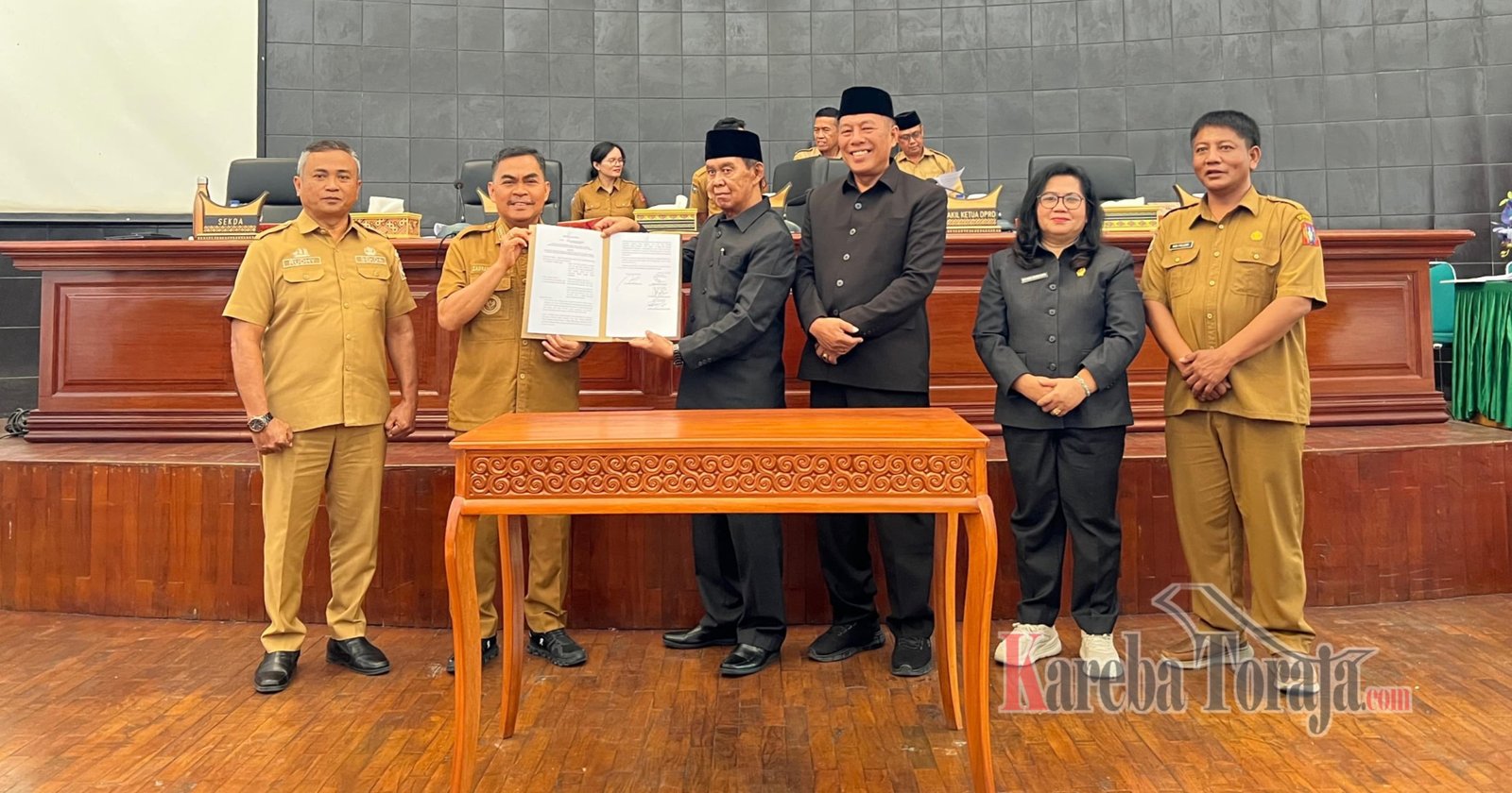 Paripurna DPRD Tana Toraja Sahkan Perubahan Enam OPD, Badan Pendapatan Daerah Berdiri Sendiri