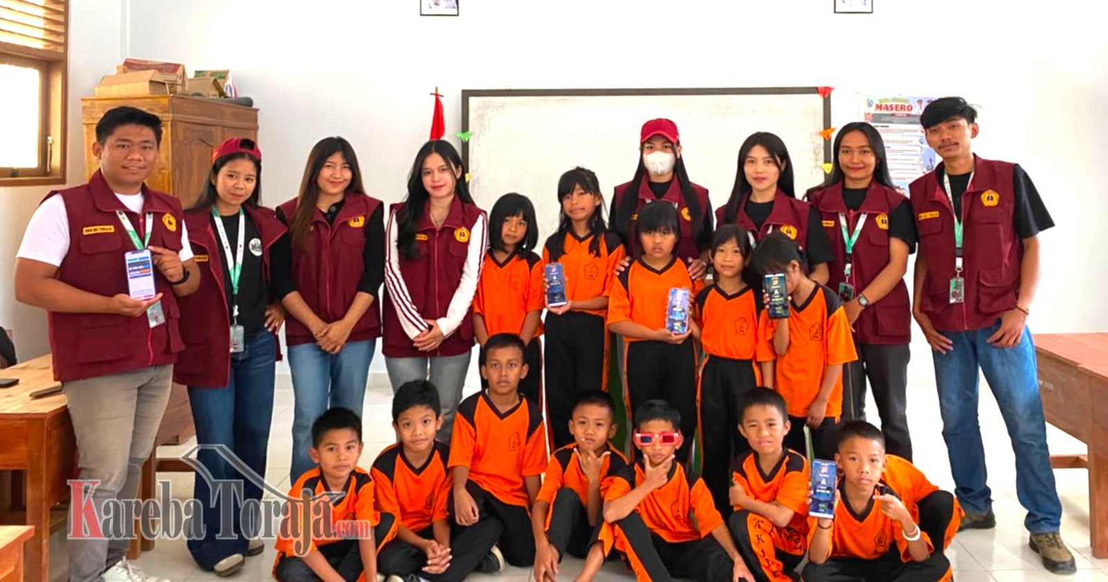 Mahasiswa KKN UKI Toraja Kelurahan Botang Ciptakan Inovasi Game Pembelajaran Bahasa Inggris Berbasis Android