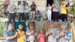 Sambut HUT ke-24 Propam Polri, Propam Polres Toraja Utara Berbagi Sembako dengan Warga